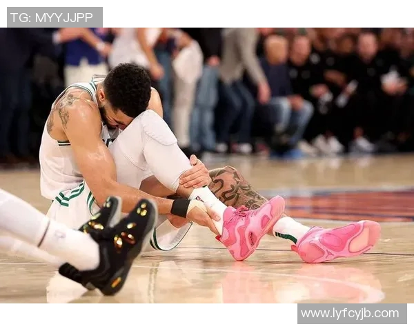 昔日恩怨再现!塔图姆与老队友狭路相逢 昔日恩怨再现!塔图姆与老队友狭路相逢