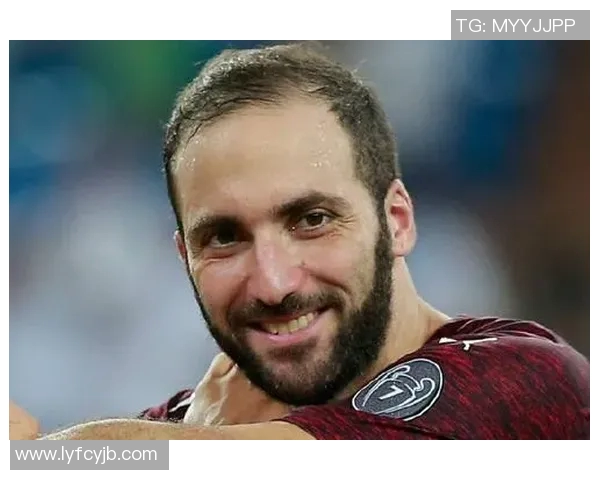 八卦爆料：那不勒斯被曝与明星传出绯闻