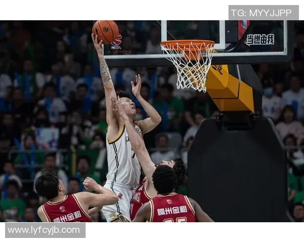 CBA球员冲击金球奖之路:数据全面对比与分析 CBA球员冲击金球奖之路:数据全面对比与分析